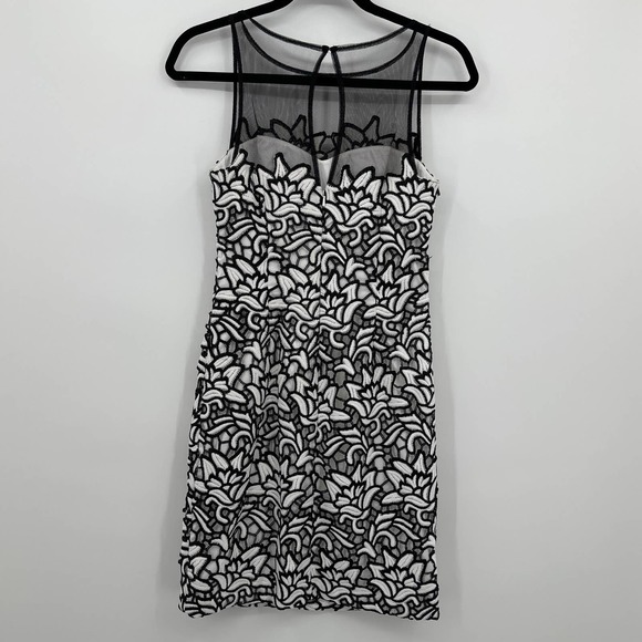 Aidan Mattox Sleeveless Lined Crochet Floral Applique Sheath Dress Womens Size 0 - Picture 4 of 8